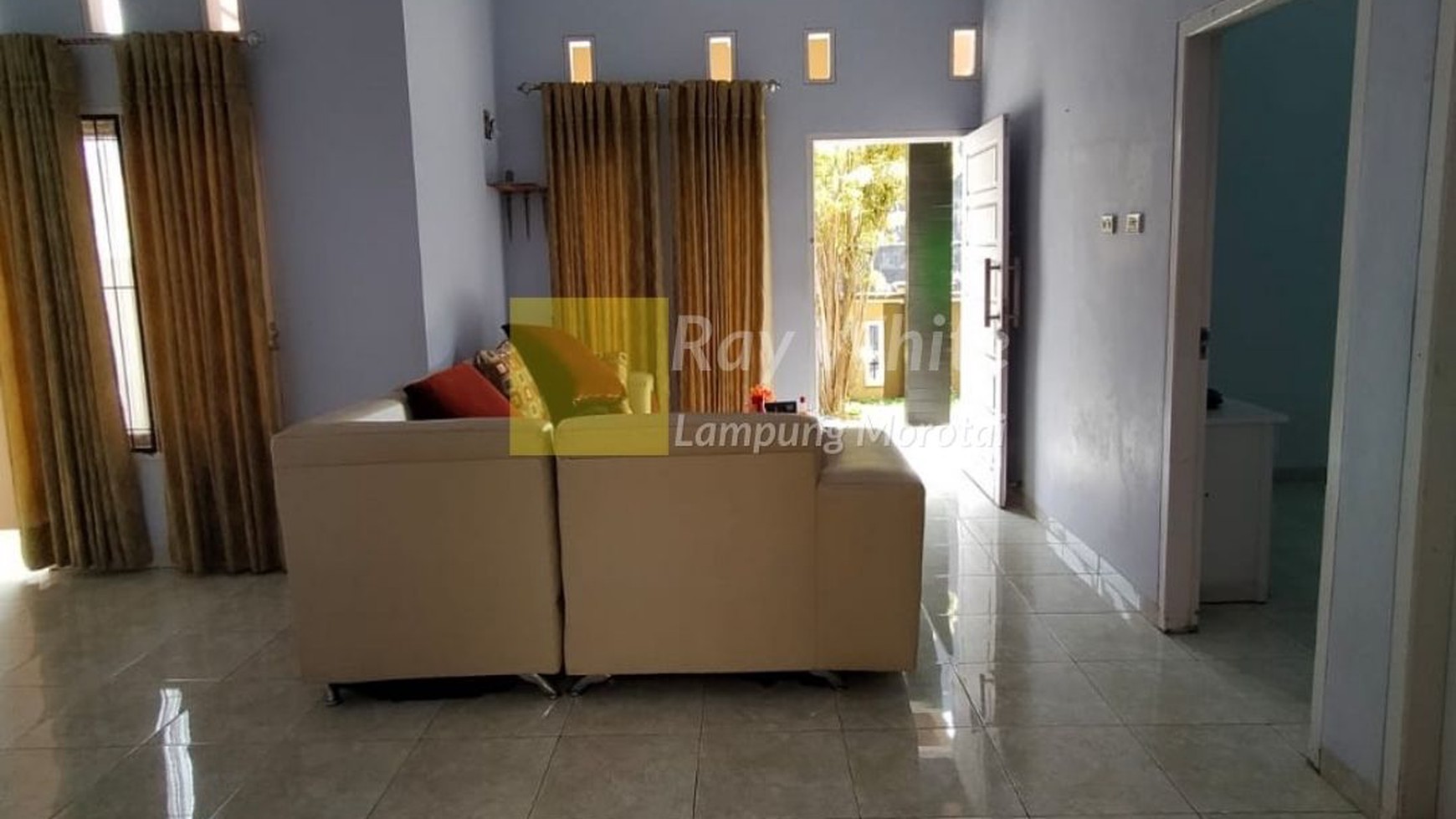 Disewakan Rumah Full Furnished Jalan Pramuka