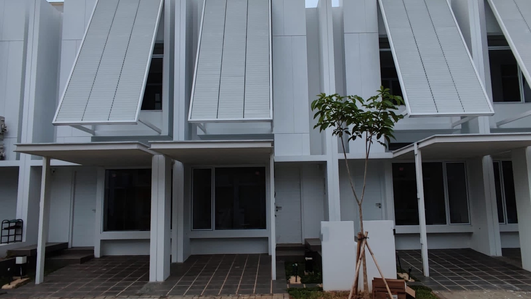 Flash Sale. Rumah Modern Cluster Inspirahaus Tabebuya, Bsd