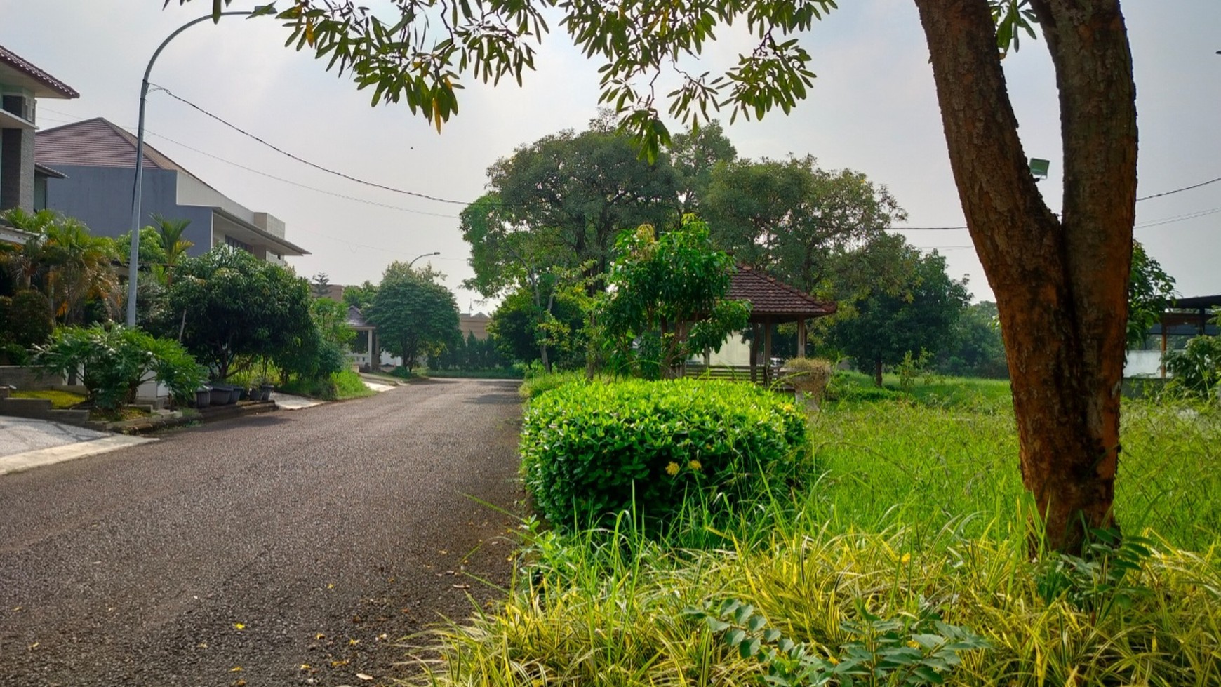 Kavling Mewah di Cluster Romantic Sunset, Grand Wisata: Investasi Eksklusif dengan Lokasi Terdepan dan Lingkungan Nyaman