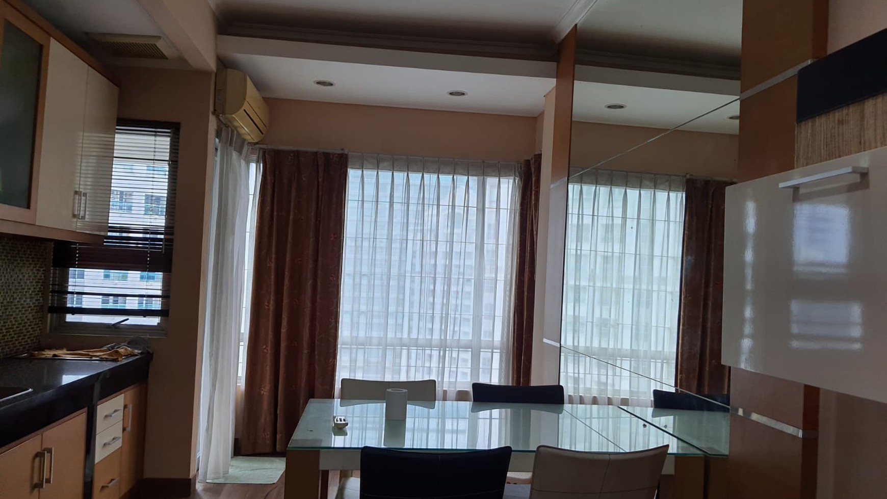 Disewakan unit apartemen Sudirman Park - Jakarta Pusat