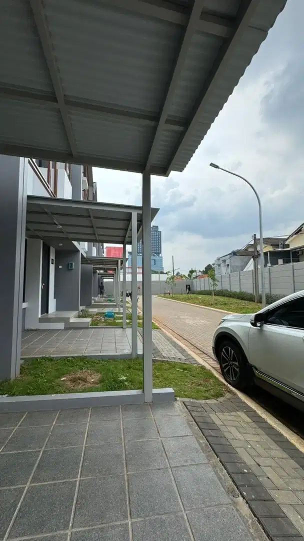 Fast Rent. Rumah modern cluster Yuthica, BSD