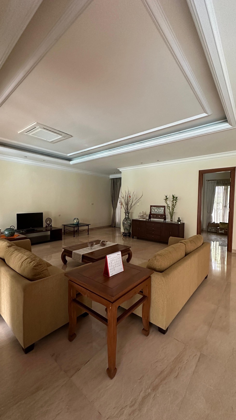 Rumah Hitung Tanah Area Cipete