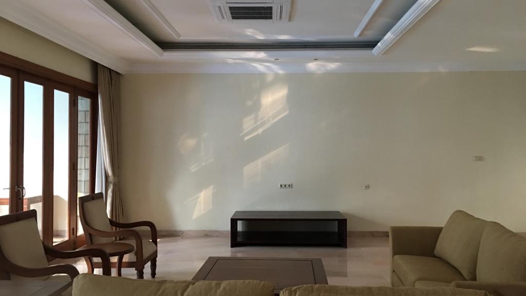 Rumah Hitung Tanah Area Cipete