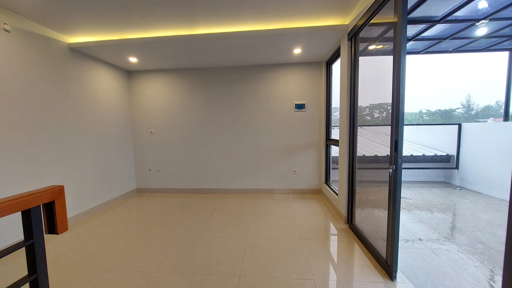 Rumah Hitung Tanah Area Cipete