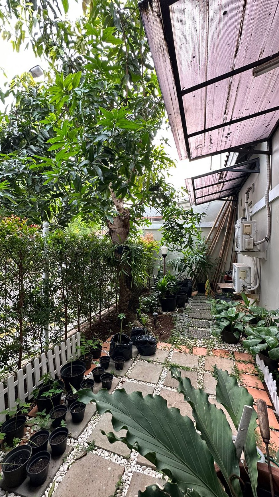 Rumah Hitung Tanah Area Cipete