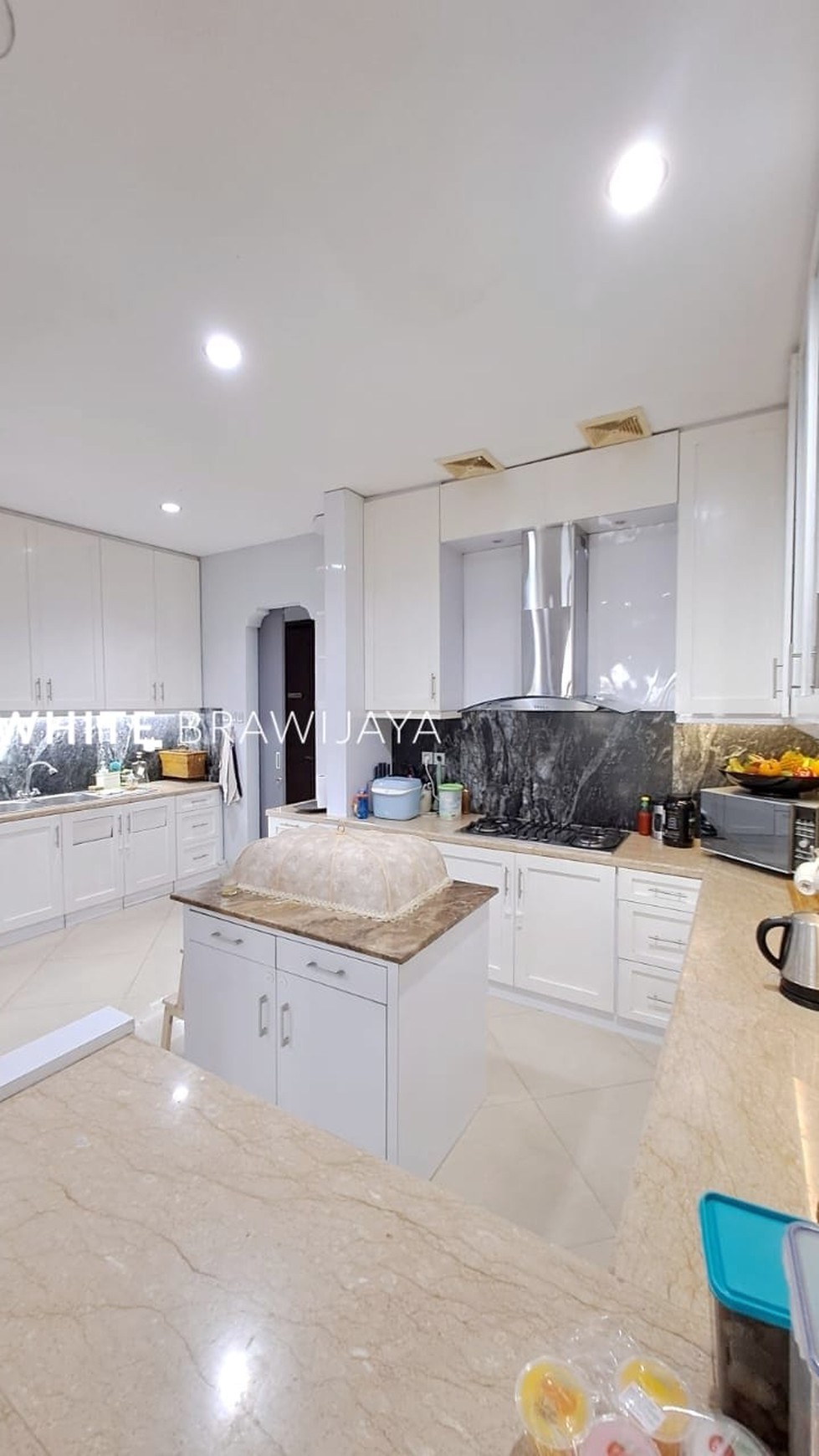 Rumah Hitung Tanah Area Cipete