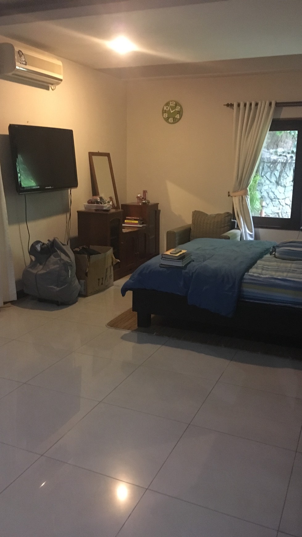 DISEWA RUMAH JALAN CISANGGIRI KEBAYORAN BARU JAKARTA SELATAN