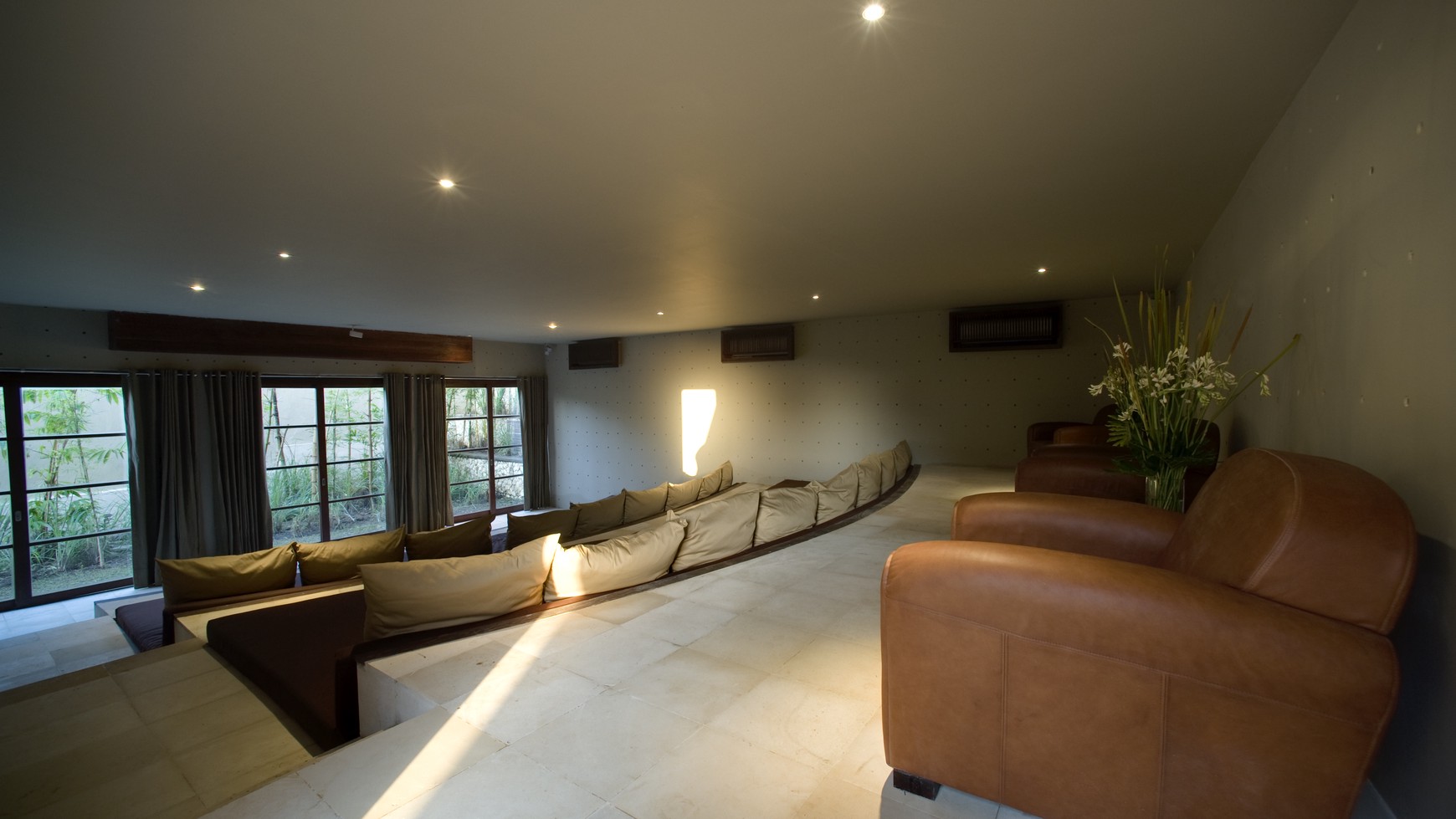 Luxury Oceanfront 5 Bedroom Freehold Villa in Canggu Bali