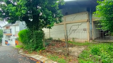 Rumah Lama Hitung Tanah di Jl Lembah  Cirendeu Tangsel