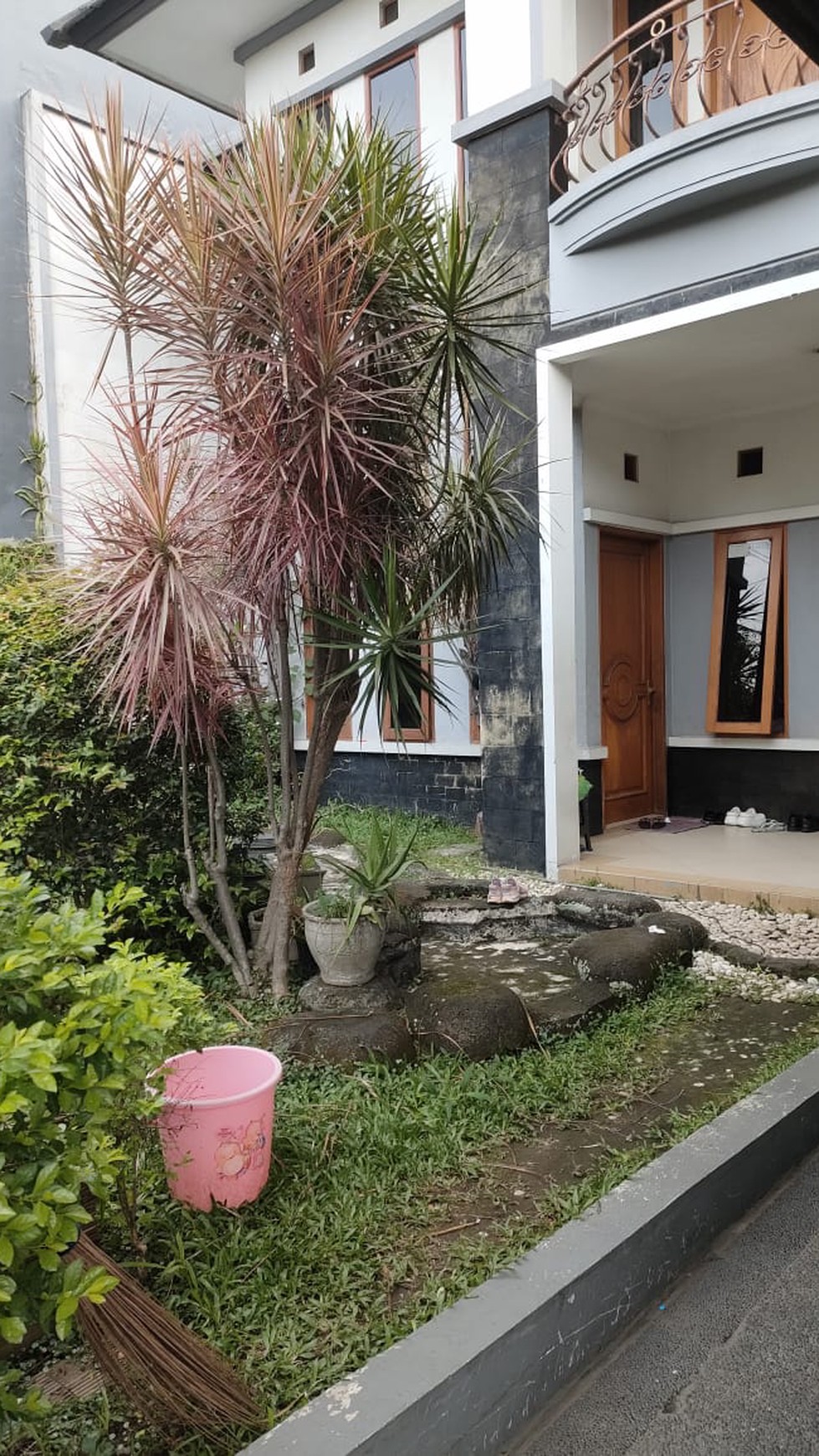 Rumah Lux Full Furnished di Batununggal Bandung