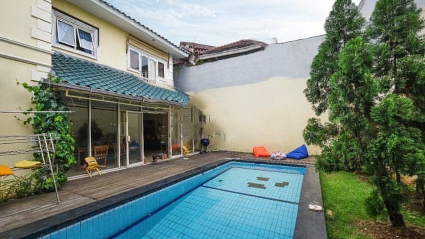 Rumah Bagus Di Jl Adyaksa Raya Lebak Bulus Jakarta Selatan