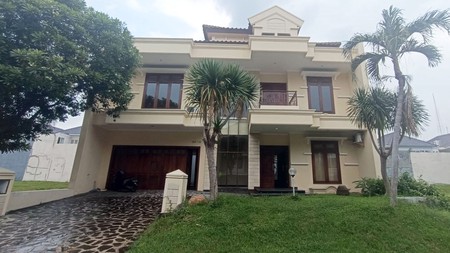 Rumah di Pakuwon Indah Villa Bukit Regency Surabaya Barat, 2 Lantai, Mewah, Siap Huni