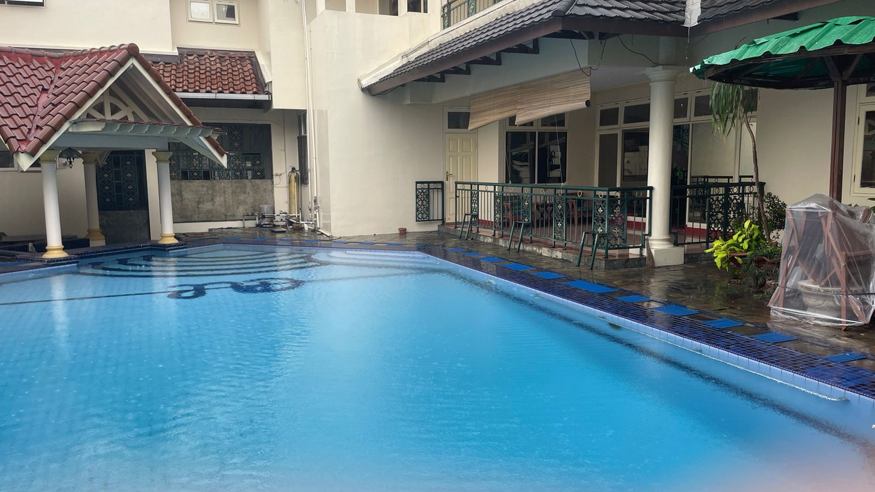 Rumah model Classic di Bintaro Sektor 1, Pesanggrahan, Jakarta Selatan