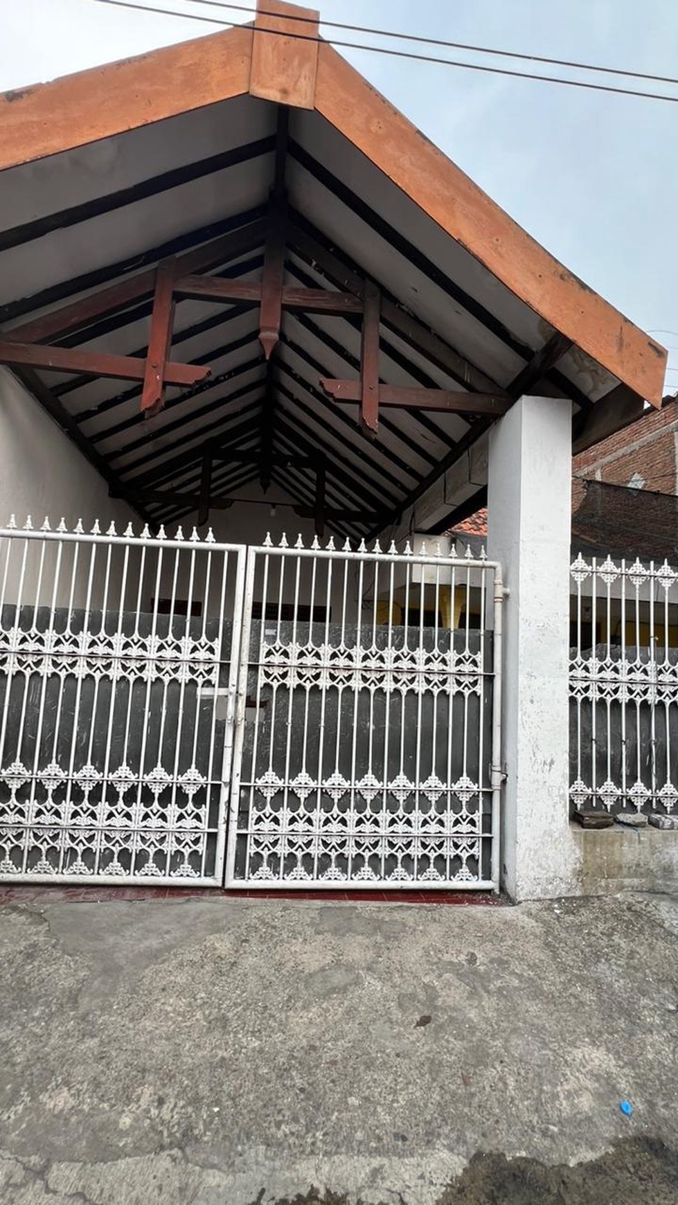 Rumah Hitung Tanah dan Lokasi Strategis @Wonokromo, Surabaya