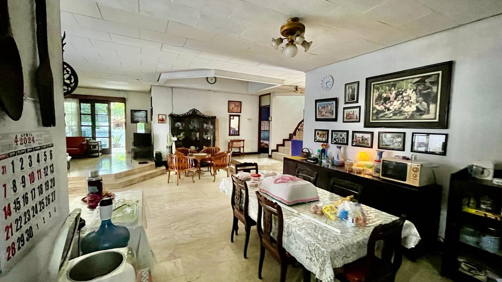 Rumah Asri, halaman luas di Bintaro Sektor 2