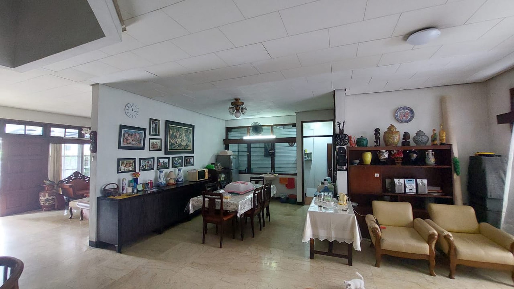 Rumah Asri, halaman luas di Bintaro Sektor 2