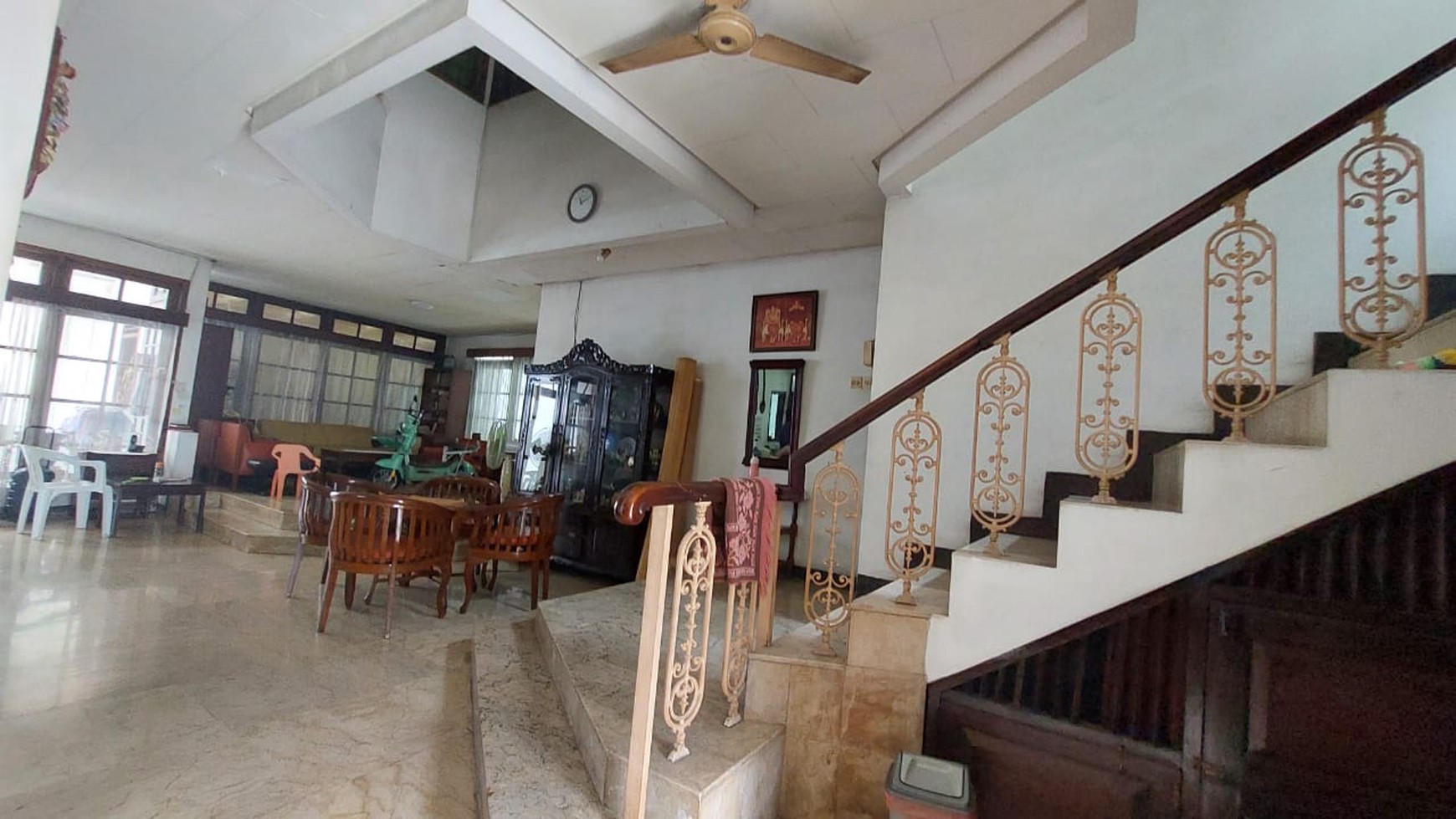 Rumah Asri, halaman luas di Bintaro Sektor 2