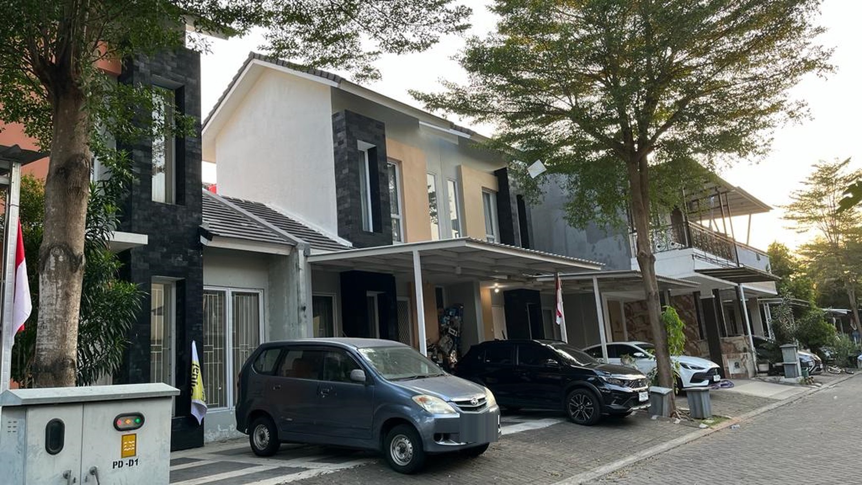Rumah Bagus Di Ayna Residence Graha Raya Bintaro Tangerang Selatan.