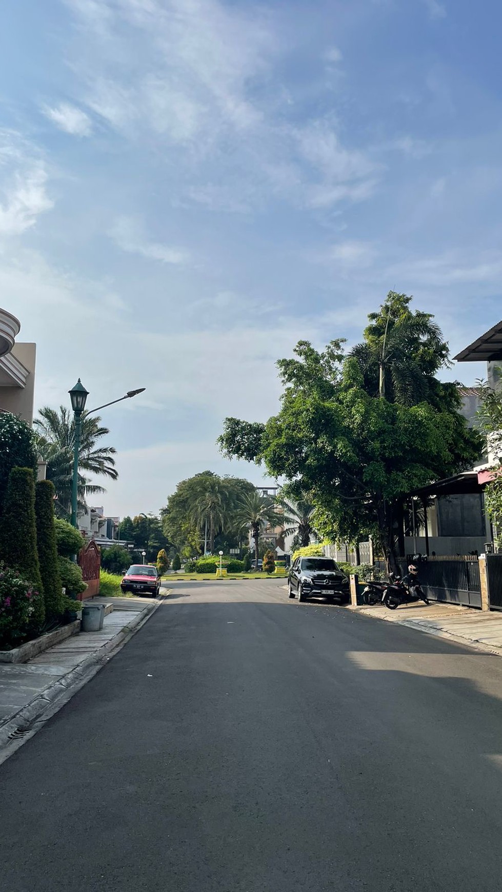 Rumah Besar SHM 2 Lantai di Kelapa Gading Jakarta Utara