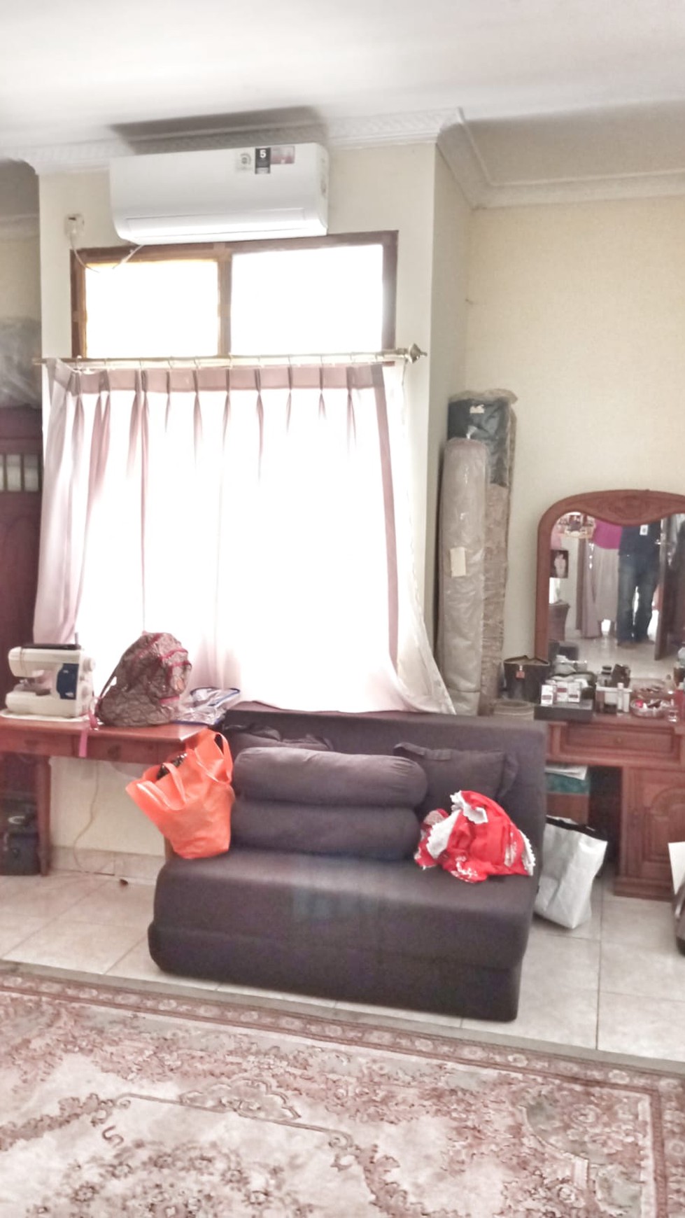 Rumah Tanah Kusir Posisi Pojok Kondisi Furnish Siap Huni #DG