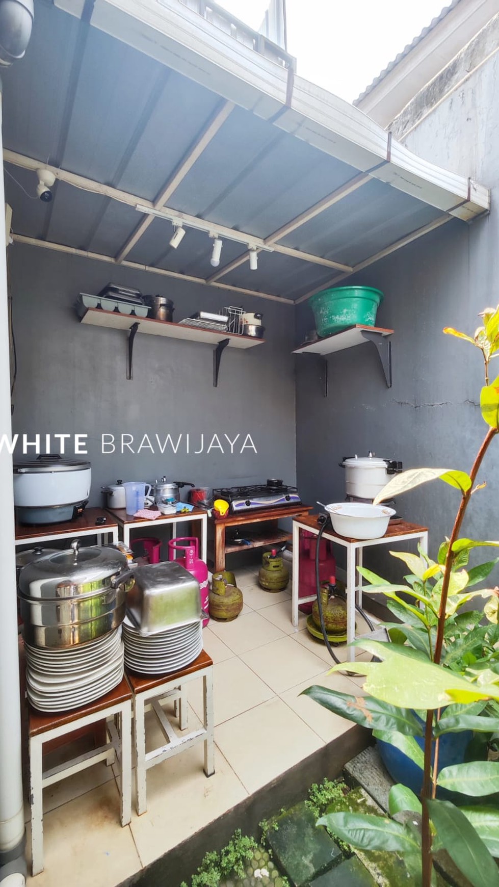 Townhouse Bebas Banjiar Lokasi Strategis Area Jagakarsa