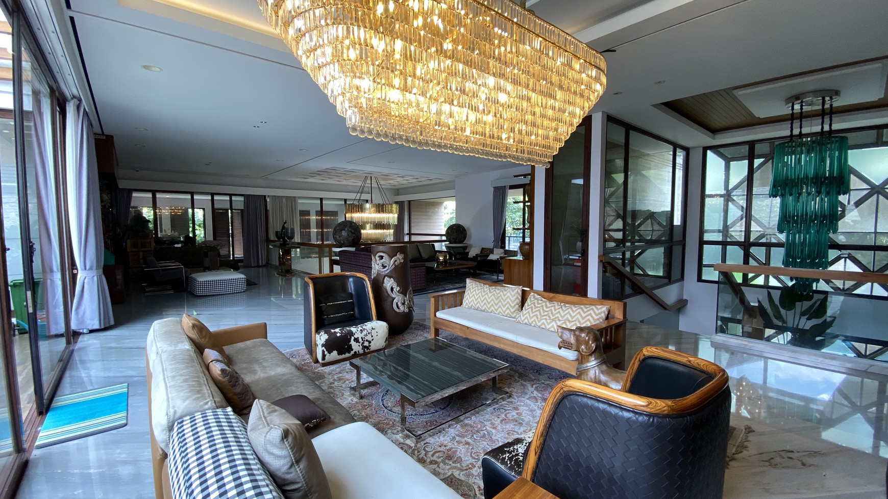 Rumah super Luxury di kawasan kebayoran baru, jakarta selatan