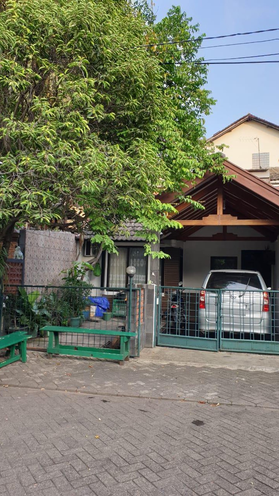 Rumah siap huni,lokasi oke di Bintaro Jaya 4