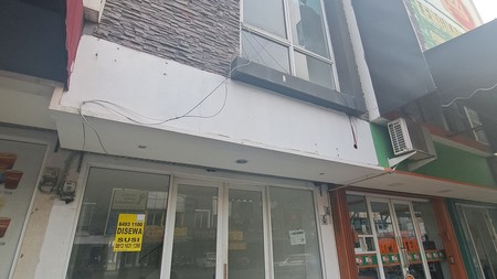 Ruko Commpark 2 Lantai Menghadap Jalan Raya  