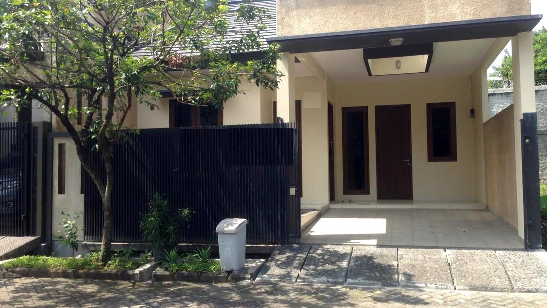 Rumah bagus ,nyaman & aman di Kucica Bintaro Sektor 9