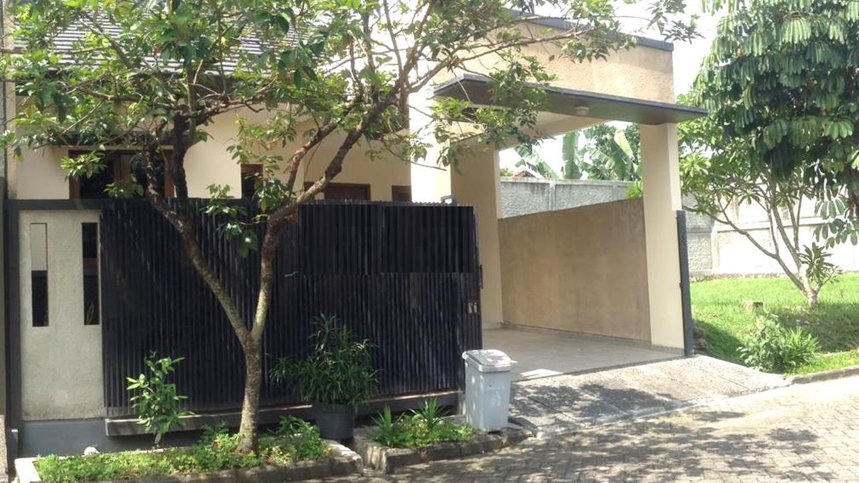 Rumah bagus ,nyaman & aman di Kucica Bintaro Sektor 9