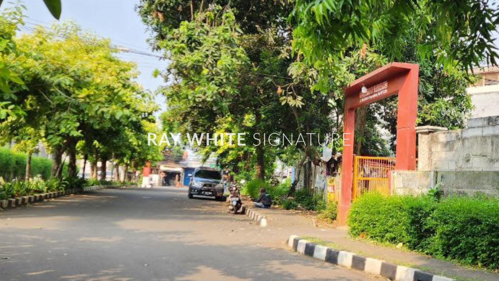 Rumah Dijual Bintaro Dekat Cluster di Area Tangerang Selatan
