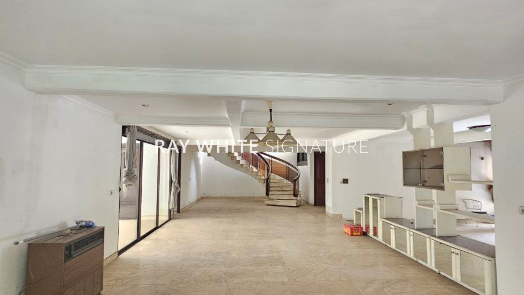 Dijual Rumah Lama Di Cempaka Putih Cocok untuk Office dan Storage
