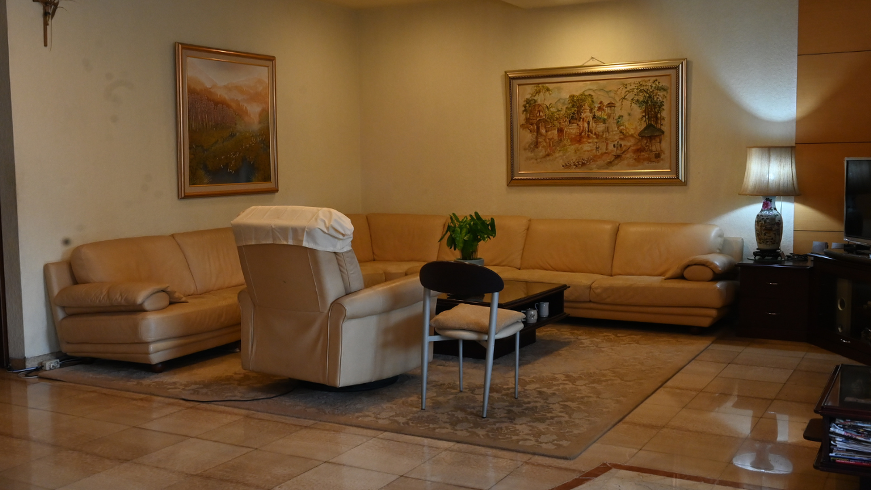 Rumah Hitung Tanah Area Cipete