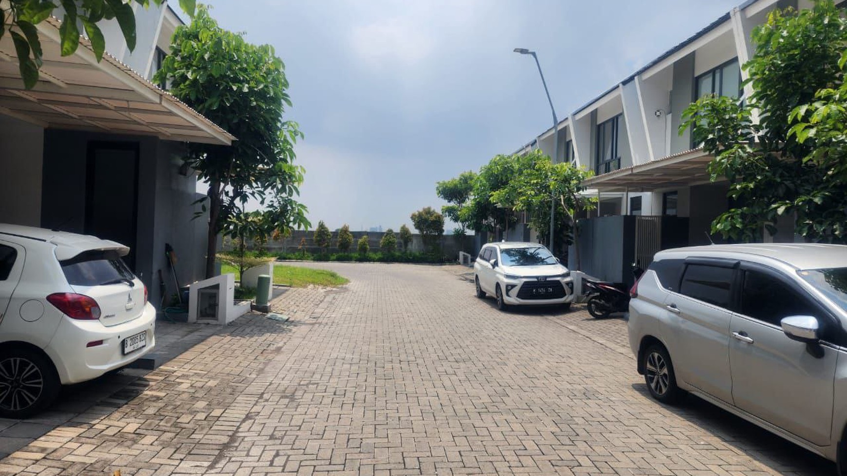 Rumah Hitung Tanah Area Cipete