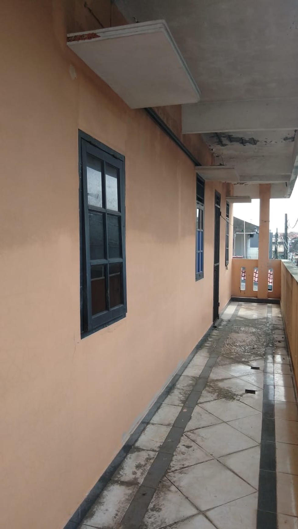 Dijual Rumah + Kos kosan dikawasan perum 2 karawaci Tangerang