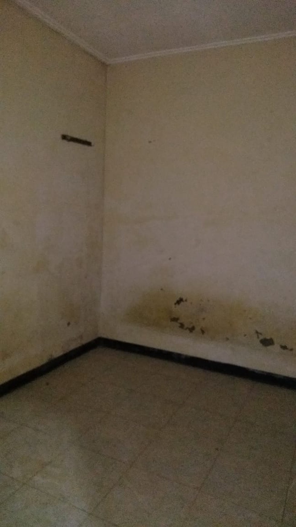 Dijual Rumah + Kos kosan dikawasan perum 2 karawaci Tangerang