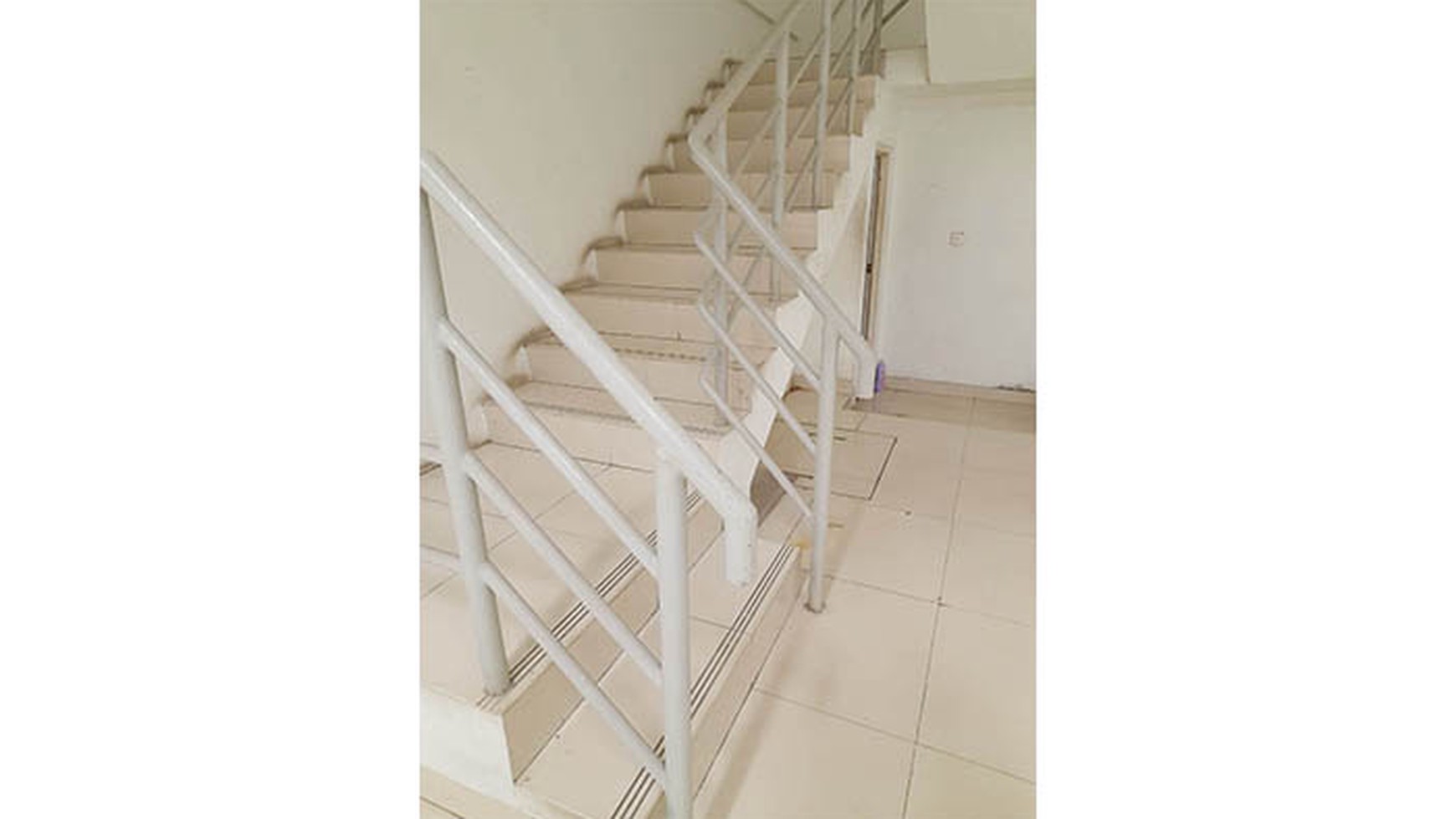 Ruko Boulevard Timur KGC, Kelapa Gading Luas 136m2