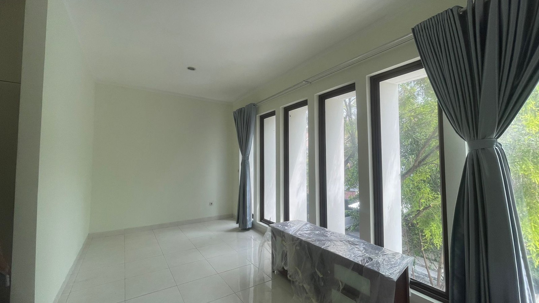 Dijual Rumah Siap Huni Lokasi Strategis di Discovery Bintaro Jaya Sektor 9