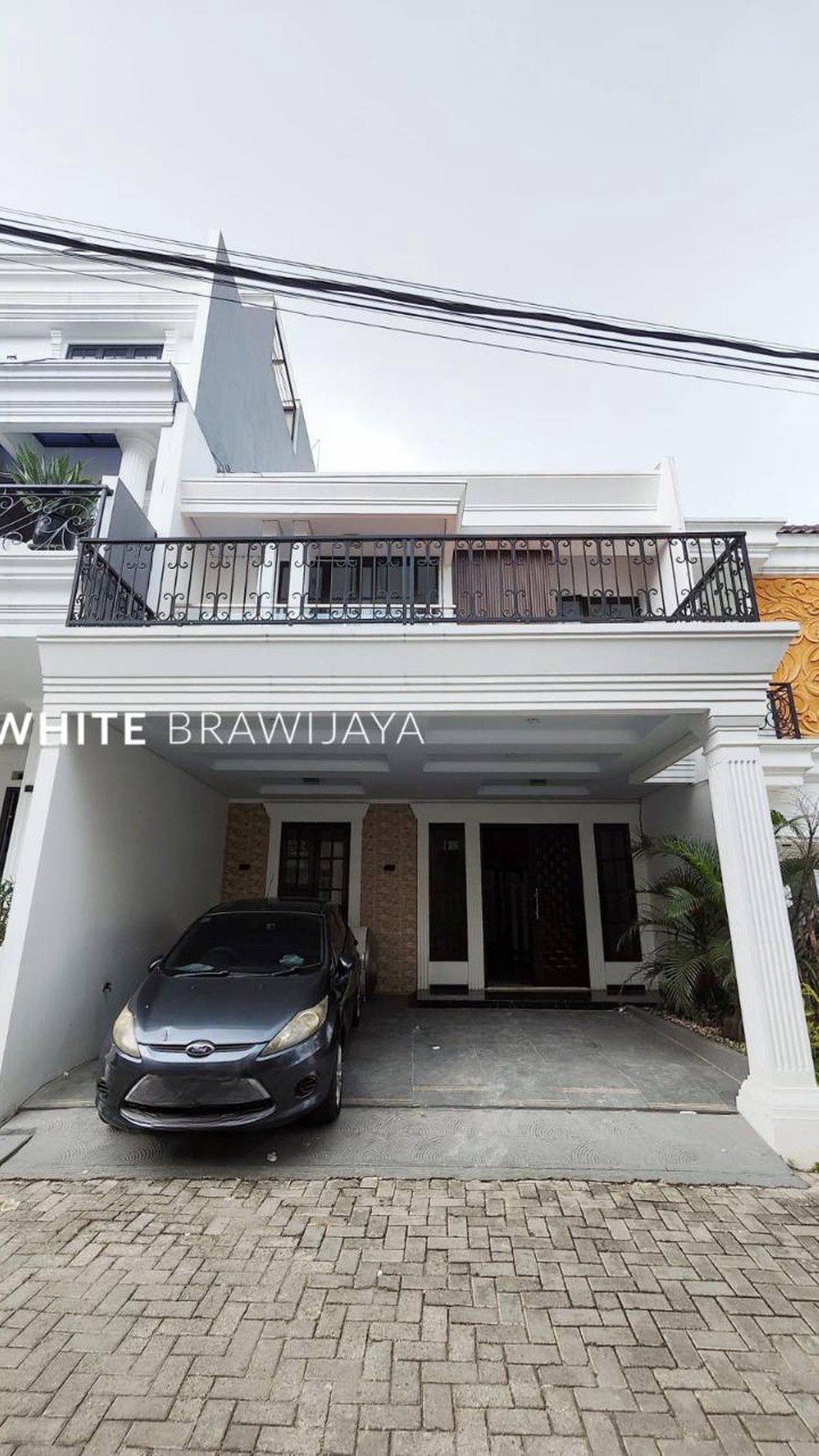 Rumah Mewah Brand New dalam Townhouse Area Jagakarsa