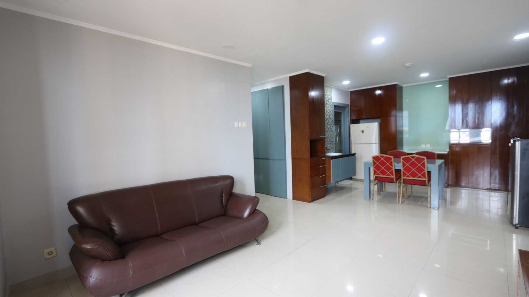 Disewakan Unit 3 + 1 BR  142 m2 Apartemen Paladian Park Kelapa Gading Siap Huni / Paladian Park Apartemen  FOR RENT