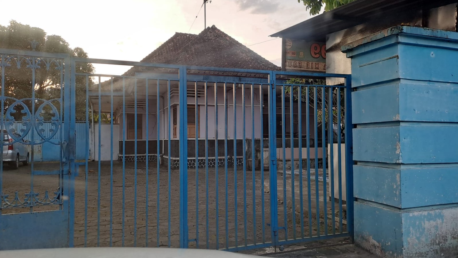 Tanah Bonus Rumah Klasik Lokasi di Tengah Kota Magelang 