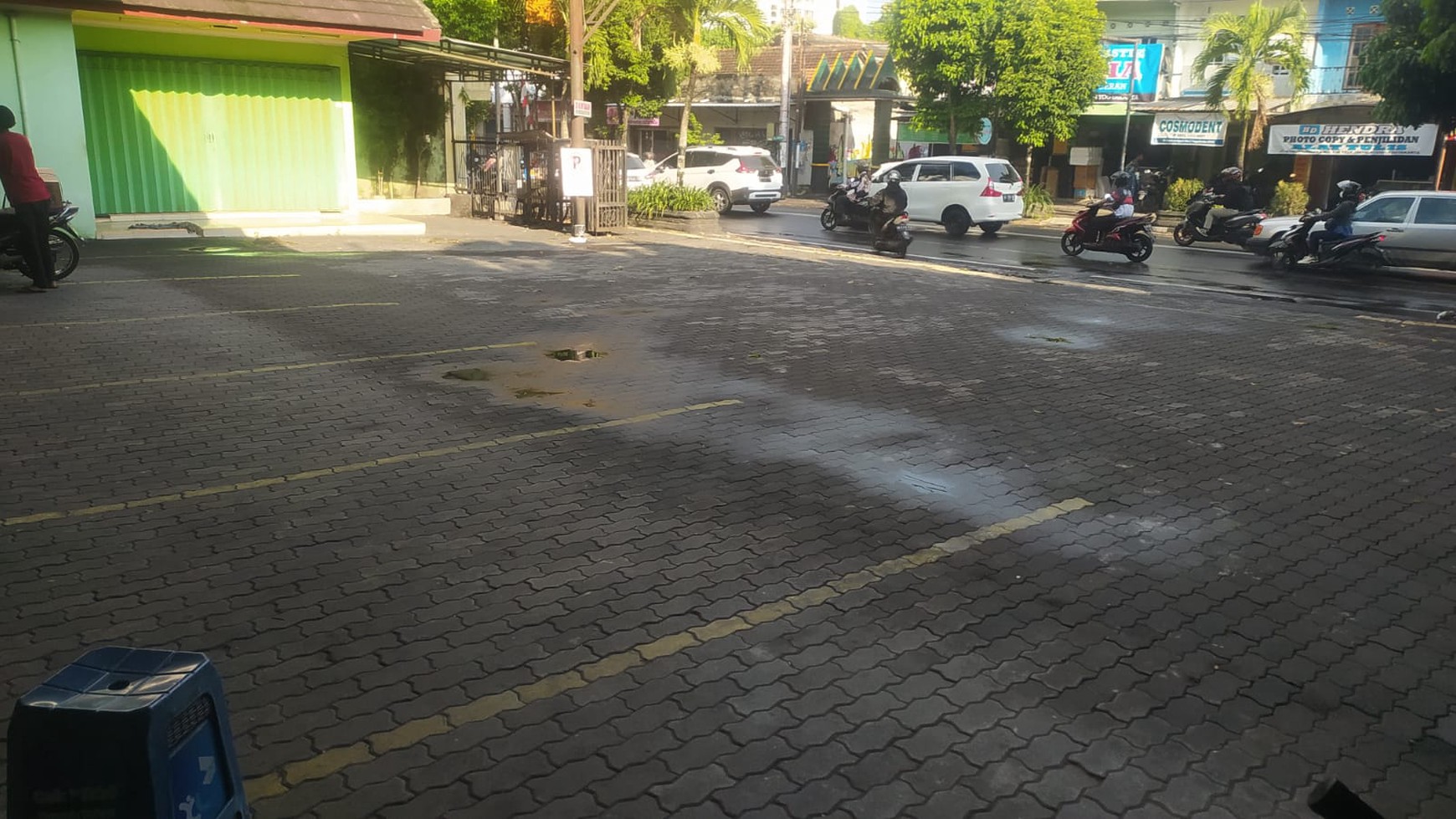 Disewakan Ruko Siap Pakai Lokasi Strategis di Jalan Kusumanegara 