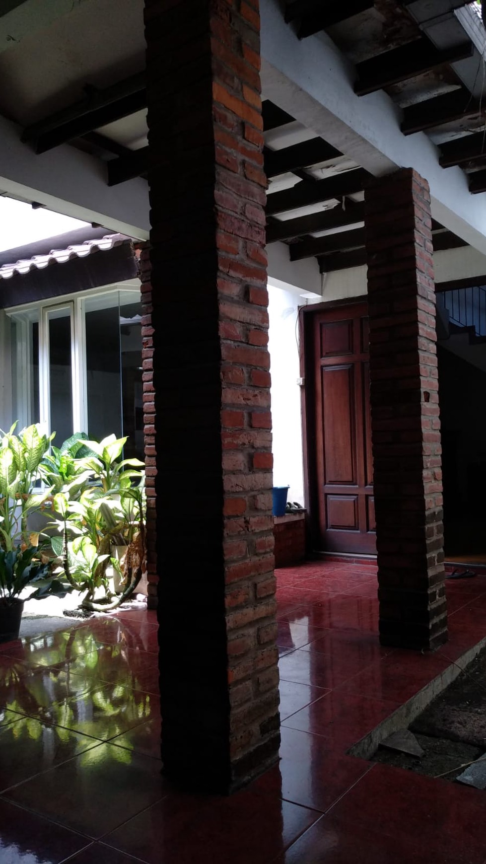 DIJUAL Rumah komersial area JL Jambi Surabaya Pusat