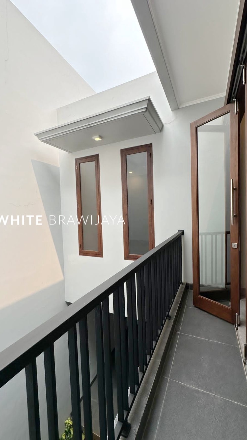 Brand New Modern Minimalist House Cipete Utara