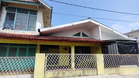 Rumah 2 Lantai dengan Luas Tanah 200 m2 di Jalan dr Harun II Bandar Lampung