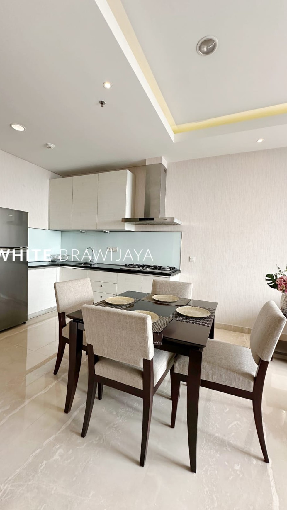 Apartment Four Winds Fasilitas Lengkap Semi Furnished 