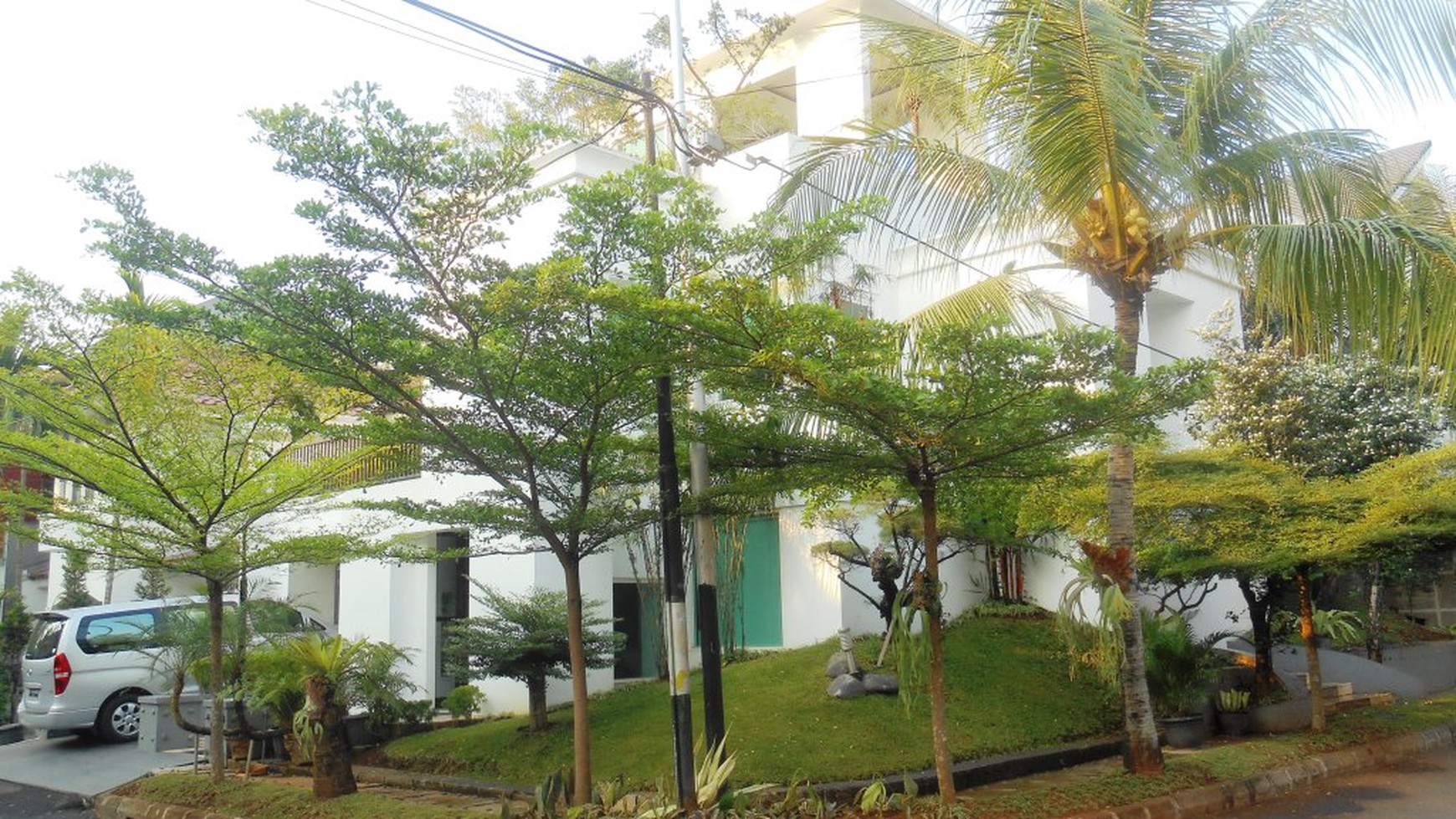 Rumah Bagus Di River Park Bintaro Jaya Sektor 8