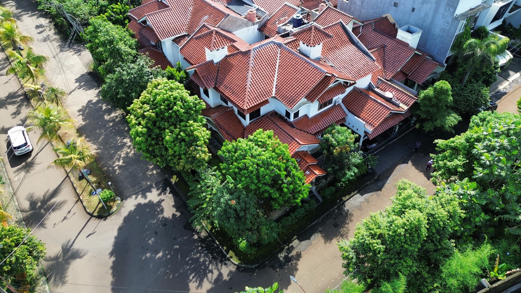 Rumah Hitung Tanah Area Cipete