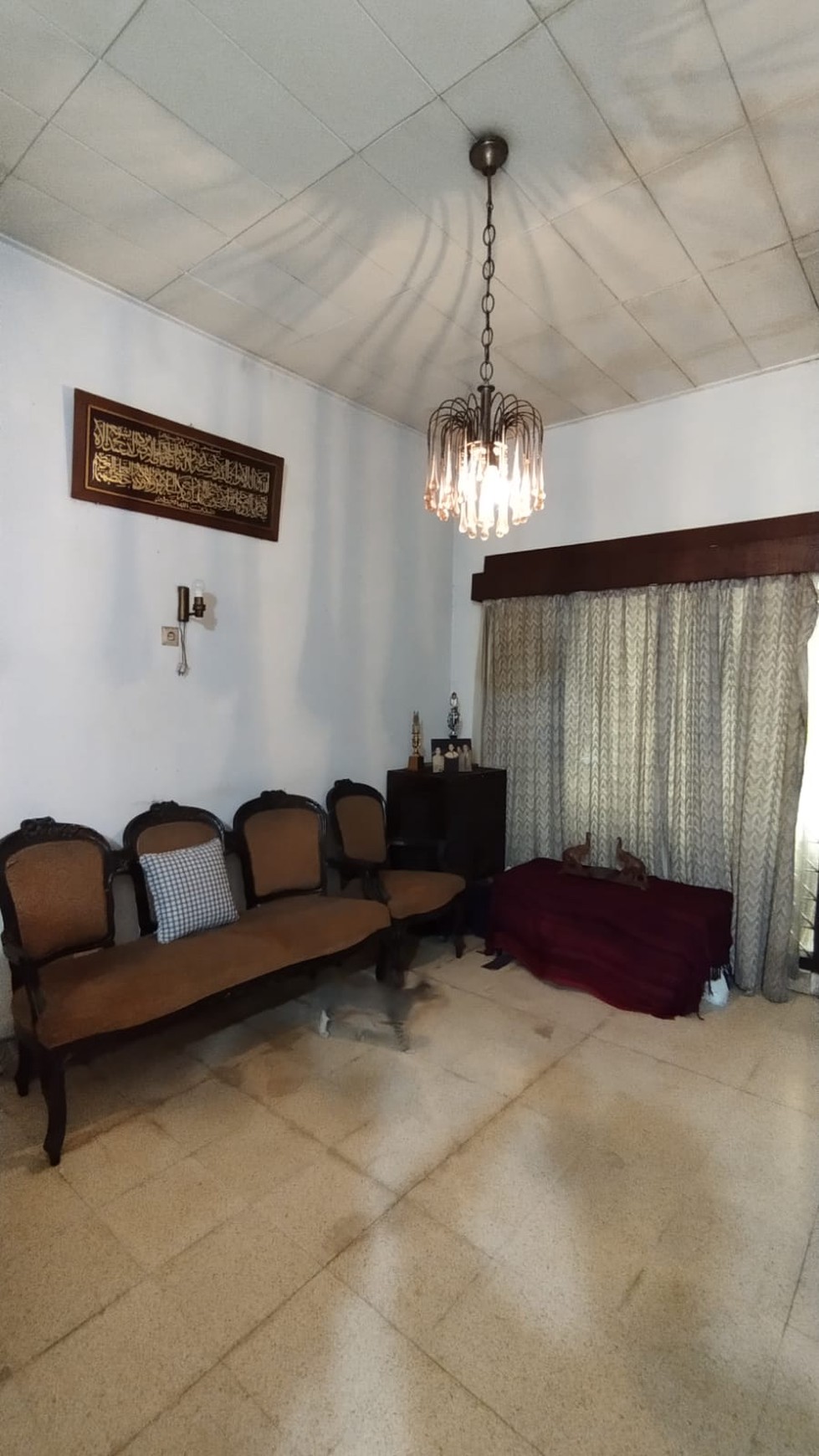 Rumah Hitung Tanah Area Cipete