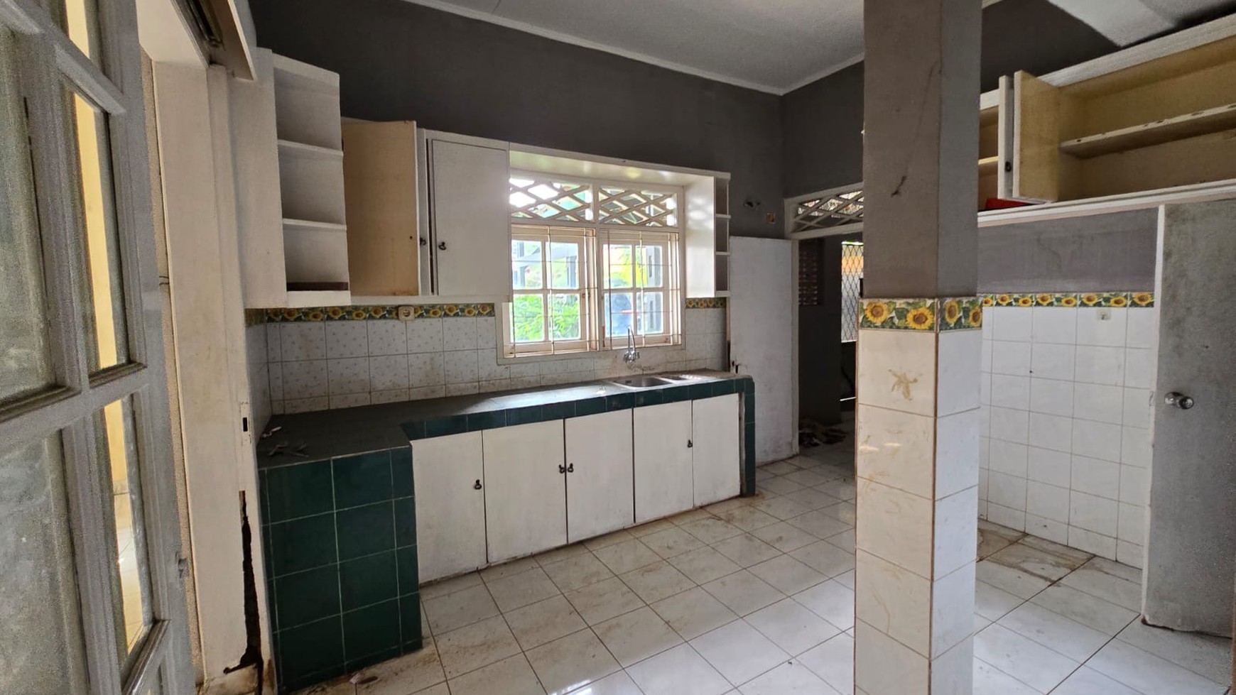 Rumah Hitung Tanah Area Cipete